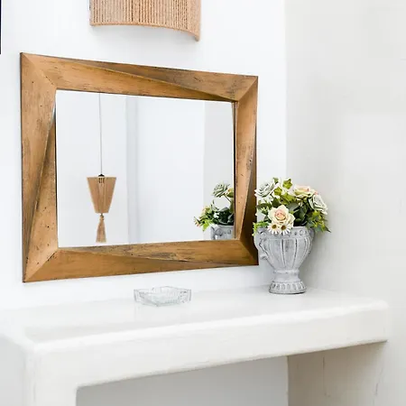 Vinas Place Center Fira (Santorini)