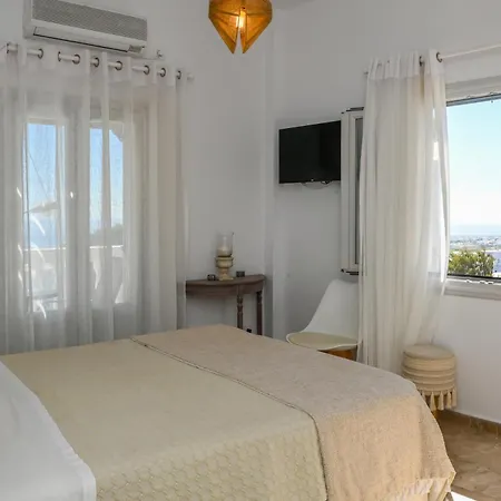 Vinas Place Center 2* Fira (Santorini)