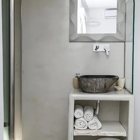 Vinas Place Center 2* Φηρά