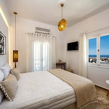 Vinas Place Center Hotel