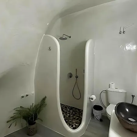 Vinas Place Center 2* Fira (Santorini)