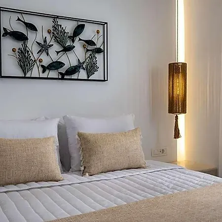 Vinas Place Center 2*