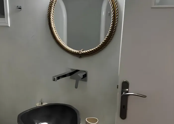 Vinas Place Center 호텔