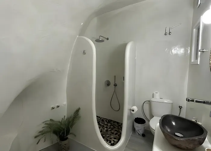 Vinas Place Center 2*