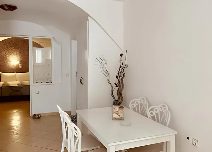 Vinas Place Center 호텔