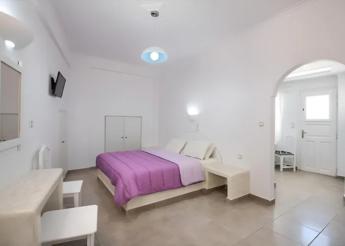 Vinas Place Center 2*