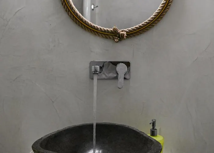 호텔 Vinas Place Center 2*